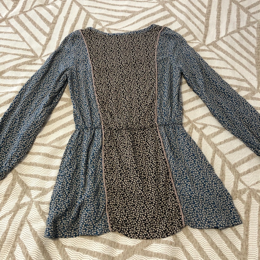 Comme Toi Mixed Floral Panel Mini Dress with Drawstring - Picture 12 of 14